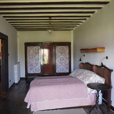 Impresionante Caserio Montanes Del Siglo Xvii Villa