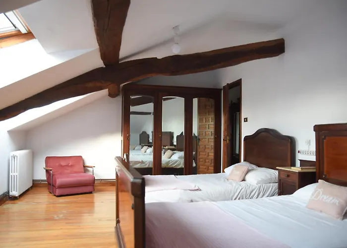 Impresionante Caserio Montanes Del Siglo Xvii Villa *