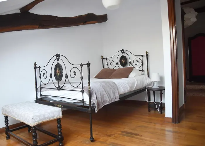 Impresionante Caserio Montanes Del Siglo Xvii Villa